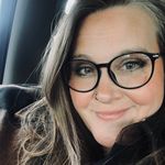 Jocelyn DeWitt - @buckets.of.berries - Instagram