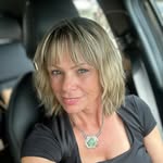 Jodi Carr - @waggingtails.ca - Instagram