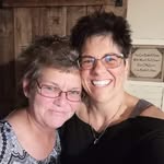 Jodi Lyn Hartington-Gamble - @crazyauntlife - Instagram