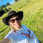 Jodie Bee - @luvlife_bell - Instagram