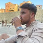 Joe - @joe.read_ - Instagram