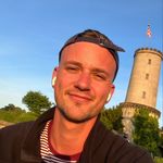 Joel Busch - @joel_bu - Instagram