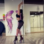 Johnanna Larson - @johnannalarson - Instagram
