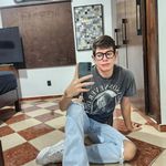 Jonathan Dávalos - @john_davalos - Instagram