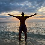 John Gonzales - @johnnygphysio - Instagram