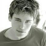 @johnhenrie97 - Instagram