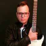 𝕁𝕠𝕙𝕟 𝔾𝕦𝕚𝕥𝕒𝕣 - @johnjeffersonguitar - Instagram