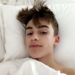 Cece - @johnnisking - Instagram