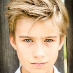 John Savel - @scum_de_frites - Instagram