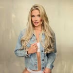 Alexandra Johnstone - @alexx.johnstone - Instagram