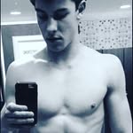@john_tremer - Instagram