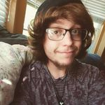 Johnathan Holmes - @illusionsfortheking - Instagram