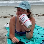Johnna Brooks - @johnna.bee - Instagram
