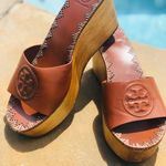 Johnna Walker Closet Clean Out - @walker_girls_closetcleanout - Instagram