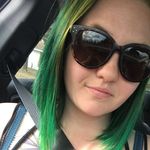 Johnnie Durham - @pinkdrink_crunchymom - Instagram