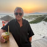 Johnny Levy - @west_fashions - Instagram