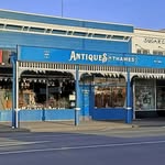 John Callaway - @antiques_in_thames - Instagram