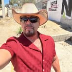 Johnny Compton - Facebook