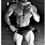 Johnny "Alex" Currie - @monster_physique_ - Instagram