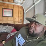 Johnny Ferrell - @busaboi13 - Instagram