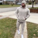 @johnnyhale_898 - Instagram