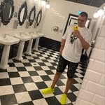 Johnny_Kinder - @ionutz_yoo - Instagram