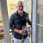 Johnny Light - @leger_jean - Instagram