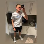 🌀young jr🌀 - @johnny_reading_1738 - Instagram