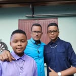 Johnny Saint Alme - @jeune_homme_a_la_saccoche_974 - Instagram