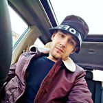 третий справа - @johnny_smileys - Instagram