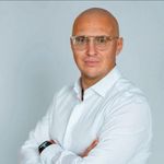 Yuriy Sk - @jon.dow - Instagram
