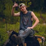 Jon Hawkins - @jonnyboycountry168 - Instagram
