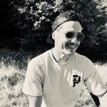 Jonathan Montague - @jon_bonbon - Instagram