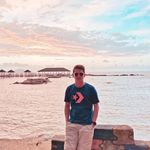 Jon Gevariel - @_jonyang - Instagram