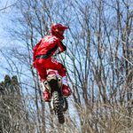 @jonahcollins.29 - Instagram