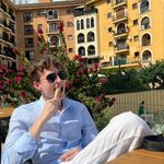 Jonathan Alberts - @jonathanalbertss - Instagram