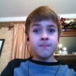 Jonathan Arwood - @goldenduckieslol - Instagram