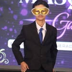 Jonathan Dizon - @mamamobluetataymoblue - Instagram