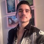 Jonathan Holmes - @icefairytype - Instagram