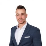 Jonathan Lamirande - @jonathanlamirande.remax - Instagram