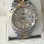Jonathan Lind - @jonathansellsjewelry - Instagram
