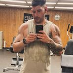 Johnathan Logan - Facebook