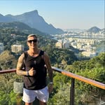 Jonathan Narciso / Guia Turístico - @turismo_vidigal - Instagram
