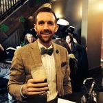 Jonathan Neville - @mediumcatnev - Instagram