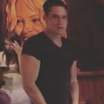 @jonathansharonstrijdonkmees - Instagram