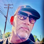 Jonathan Smoak - @smoakguy - Instagram
