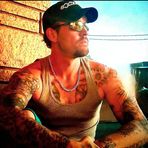 Jonathan Starrett - Facebook