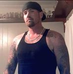 Jonathan Starrett - Facebook