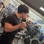 Jonathan Velez - @jonathan_2827 - Instagram