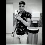 Jonathan Estrella - @cris.montans.9 - Instagram